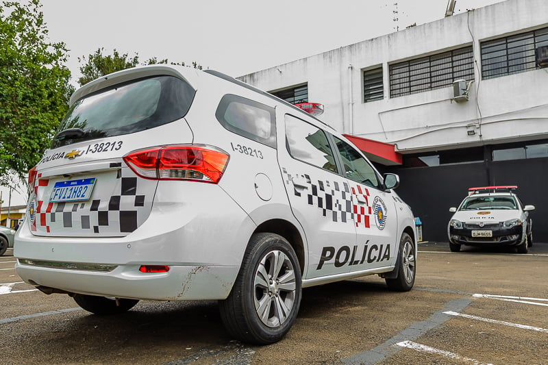 Homem é detido com arsenal em São Carlos após ameaças à família