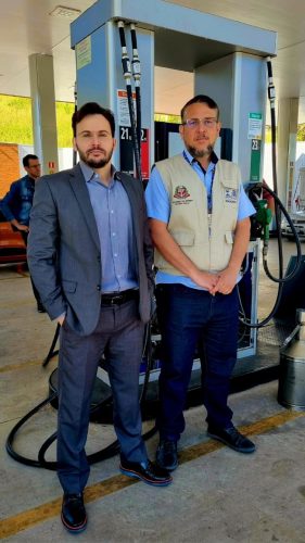 Ipem e Procon fiscalizam postos de combustíveis em São Carlos
