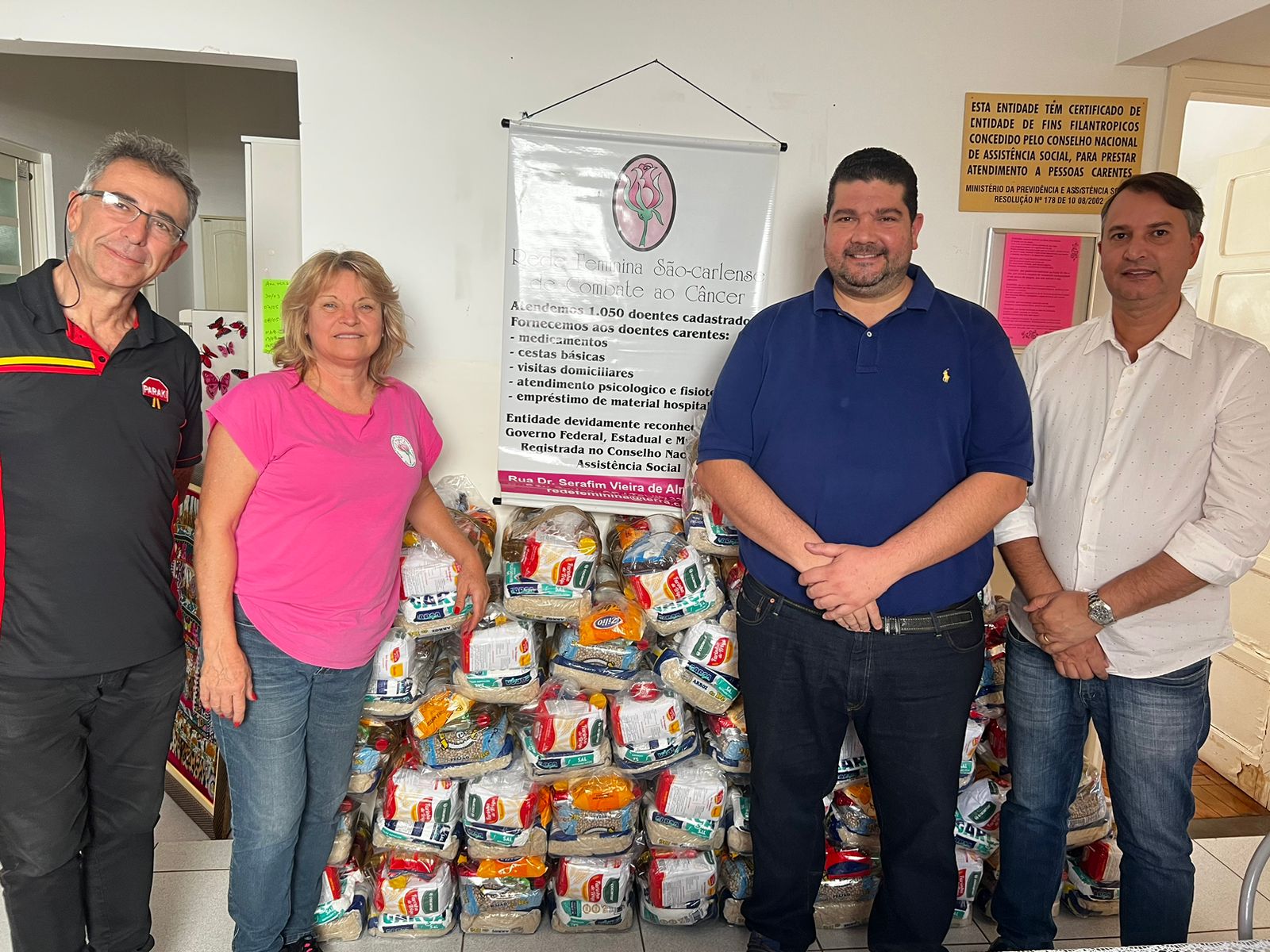 ACISC realiza doação de cestas básicas para a Rede Feminina de Combate ao Câncer