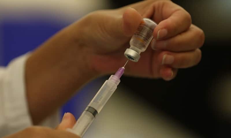 Estudo da Uerj mostra segurança de vacina em jovens