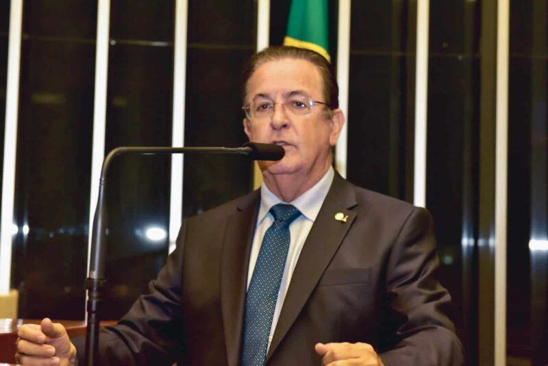 Deputado Luiz Carlos Motta repudia plano de demissão de 6 mil funcionários