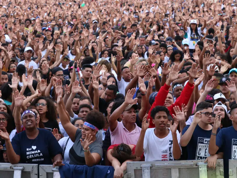 Transição religiosa: evangélicos serão maioria nos próximos dez anos