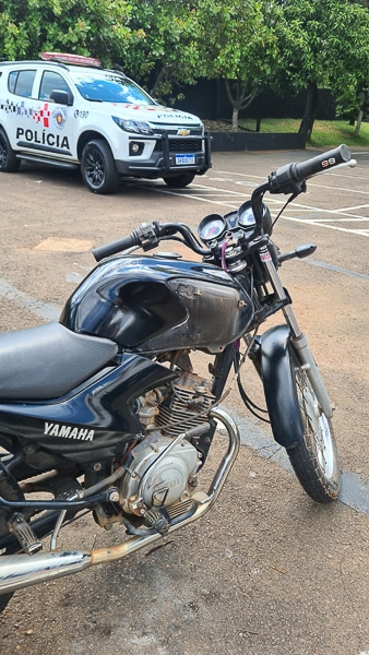 Força Tática apreende motocicleta furtada no Planalto Verde