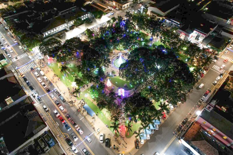 ‘Natal de Luzes e Sons’ teve final de semana agitado na Praça Central