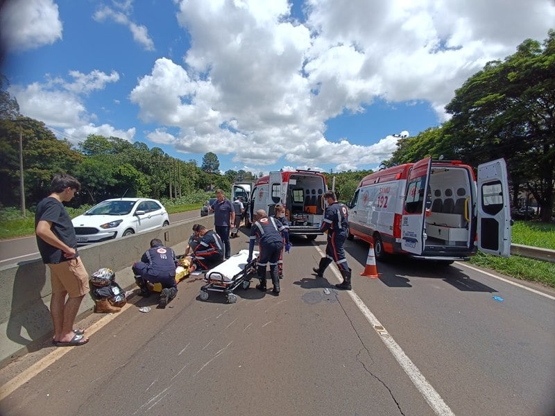 Motociclista se fere gravemente em acidente na SP-318