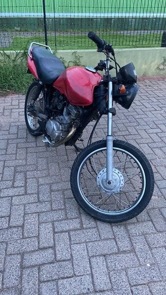 Força Tática apreende motocicleta furtada em São Carlos, no Jardim Cruzado em Ibaté