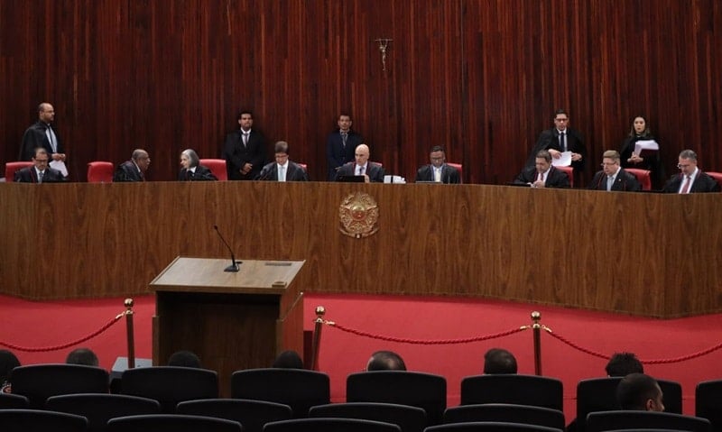 TSE aprova lista tríplice para vaga no TRE-PR