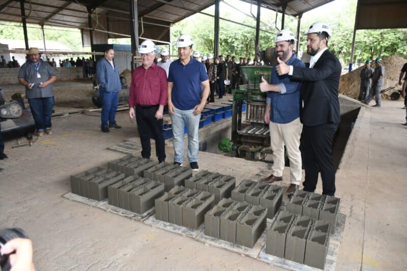 PROHAB reinaugura fábrica de artefatos de cimento e usina de reciclagem