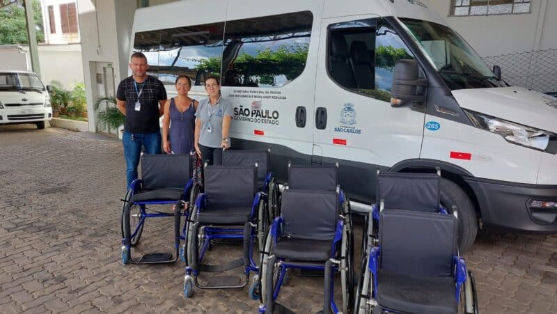 Secretaria empresta cadeiras de rodas a Projeto de Dança na APAE