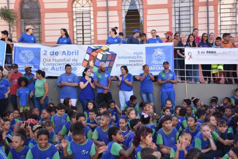 Bexigas azuis marcarão caminhada pelo Dia Mundial de Conscientização do Autismo