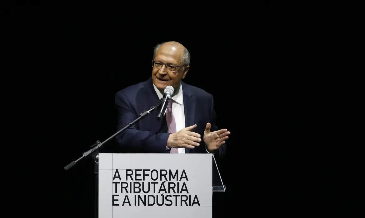 Alckmin se diz entusiasta da reforma e aponta benefícios