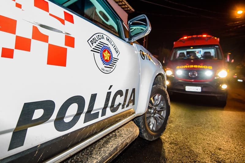 Automóvel atropela seis ciclistas em rotatória no ‘Pico’, região do Shopping Iguatemi