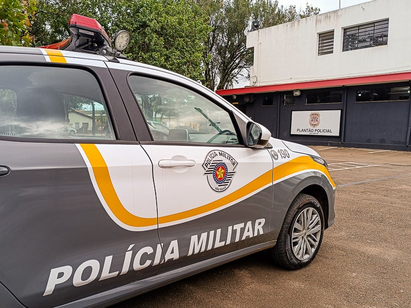 Fiat Cronos é furtado no pátio de posto na Washington Luís em São Carlos