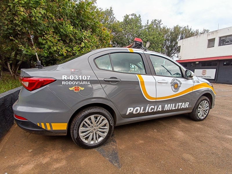 Mulher é detida por embriaguez ao volante depois de acidente na SP-318 em São Carlos