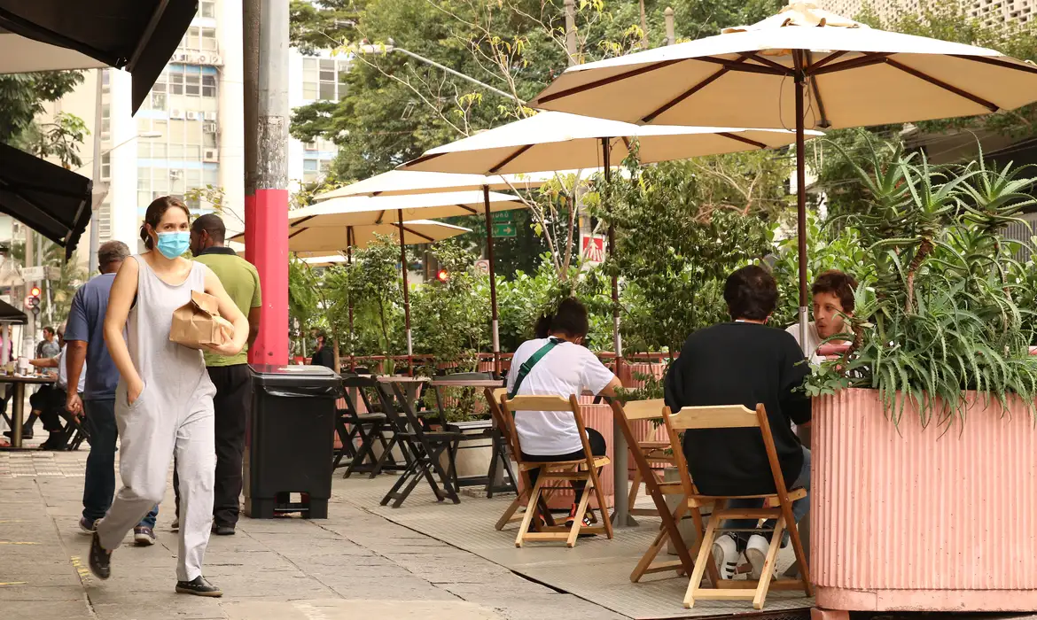 Bares e restaurantes esperam aumento de 20% nas vendas