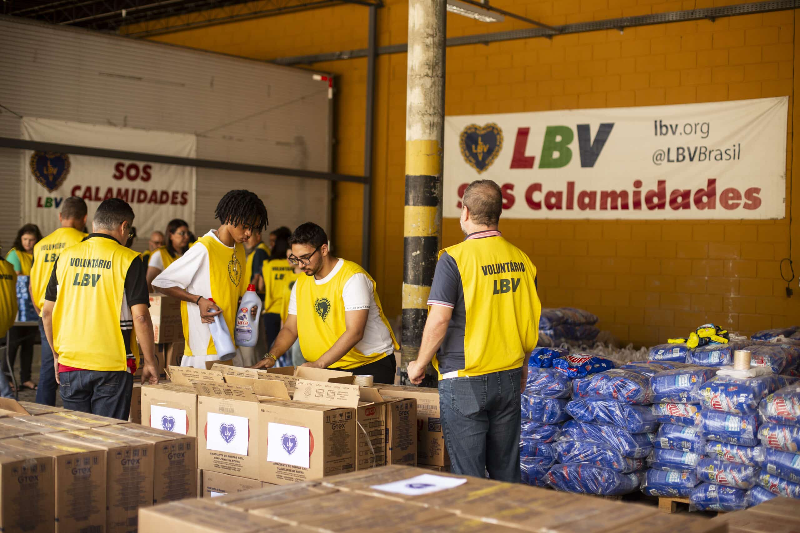 LBV envia mais de 20 toneladas de doações ao Rio Grande do Sul em resposta às chuvas