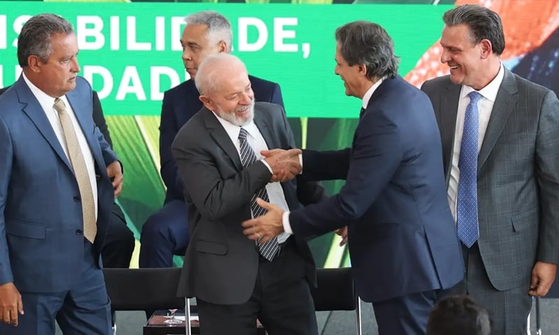 “País jamais será irresponsável do ponto de vista fiscal”, diz Lula