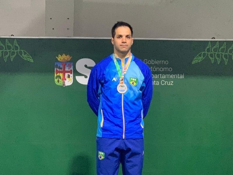 Atleta de Ribeirão Preto conquista primeiro lugar em Campeonato Sul-Americano de Karatê na Bolívia