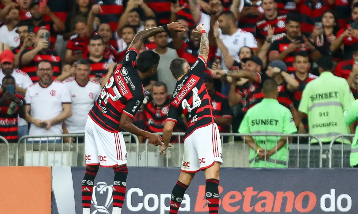 Arrascaeta classifica Flamengo