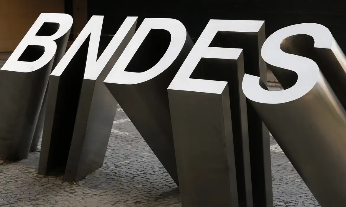 BNDES libera R$ 5,9 bilhões