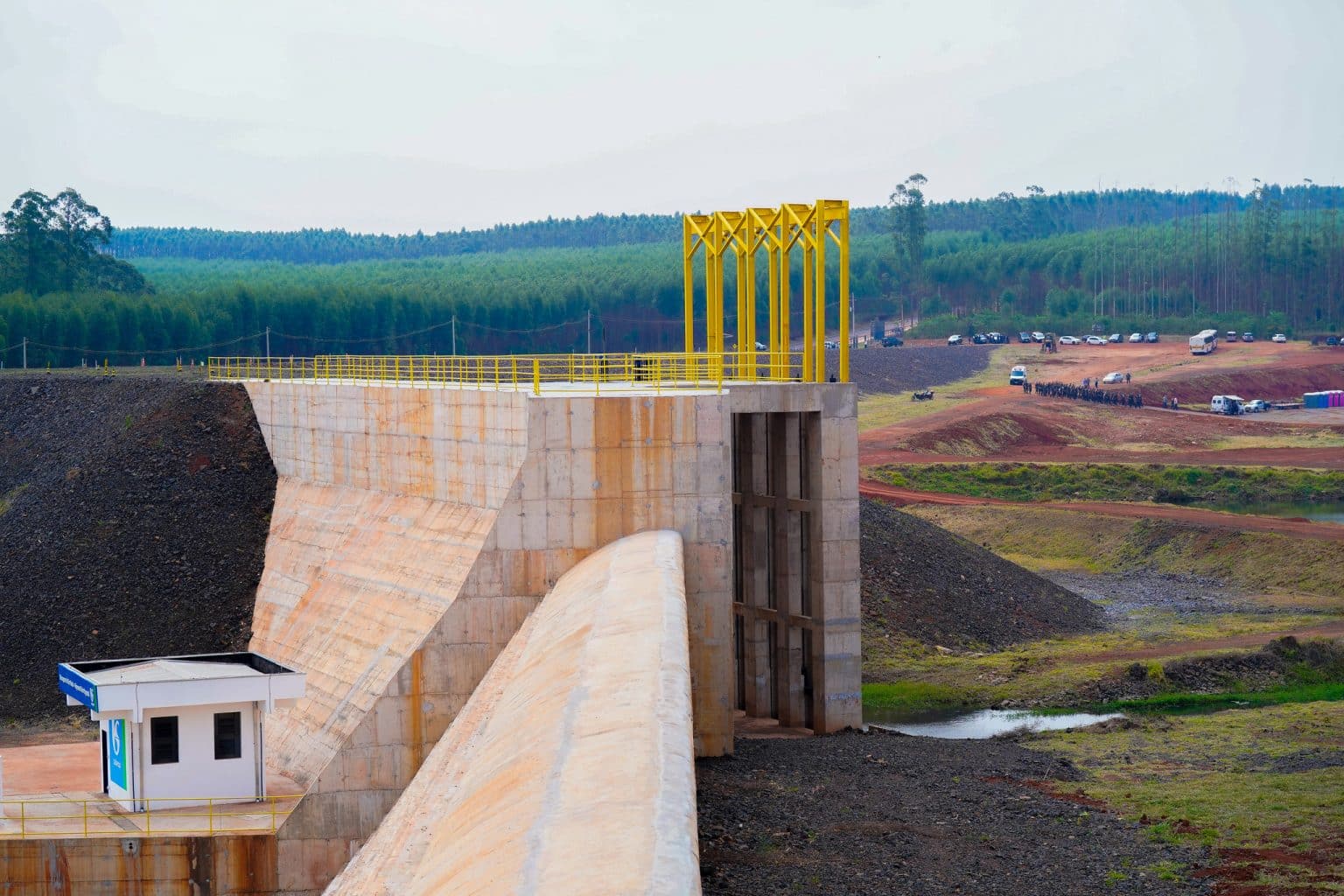 Governo de SP entrega barragem do rio Pardo em Botucatu