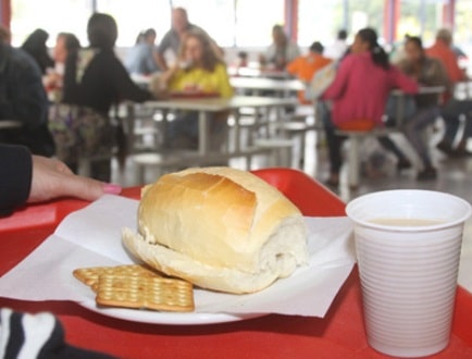 Prefeitura servirá café da manhã