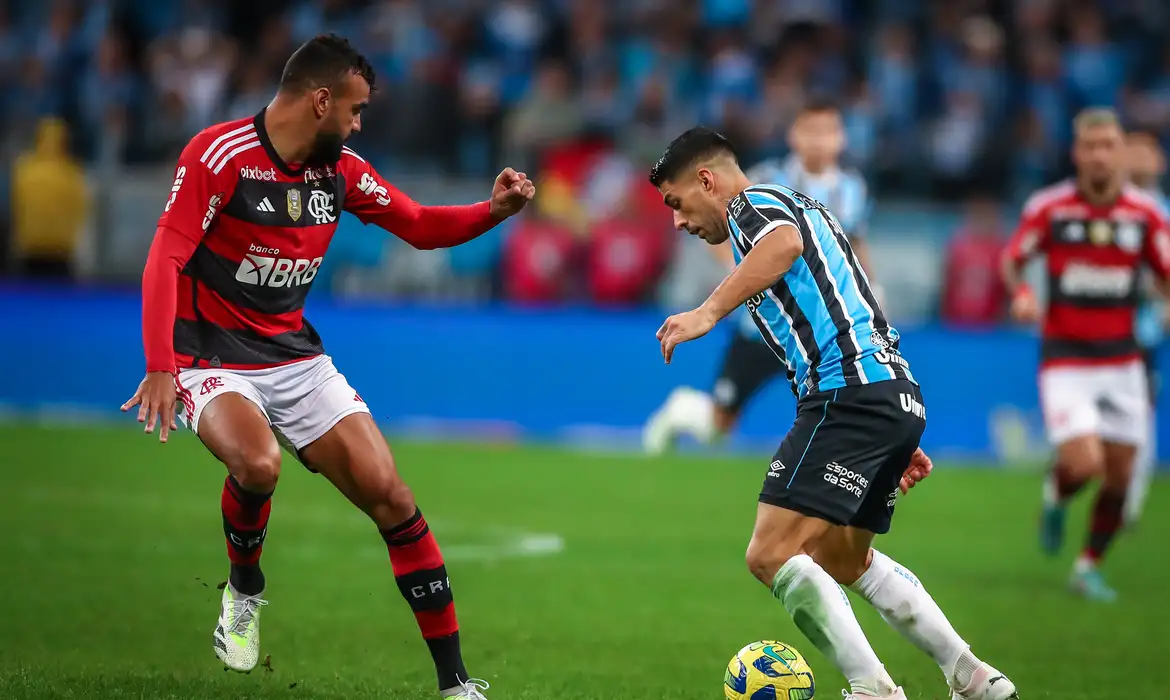 Grêmio supera Flamengo