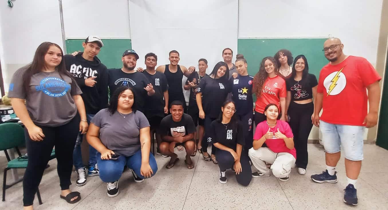 SãoCarlino Comedy e Caipirados: Humor e Educação se Encontram em São Carlos