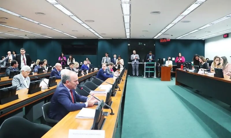 PEC do Aborto pode ser votada nesta terça