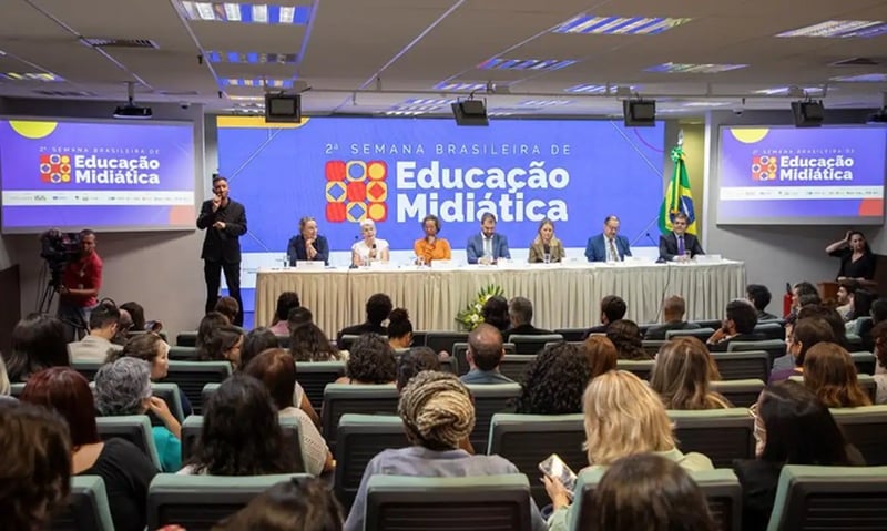 Com educação midiática, estudantes são aliados no combate a fake News