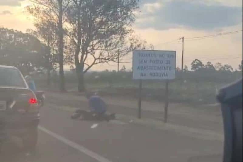 Ciclista se fere gravemente em colisão na SP-215