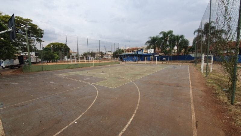 Iniciada reforma de Centro Esportivo