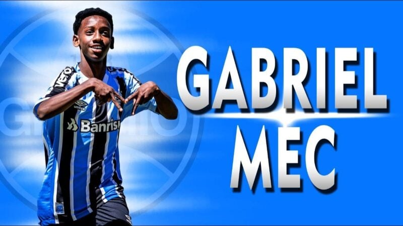 Grêmio firma 1º contrato com joia