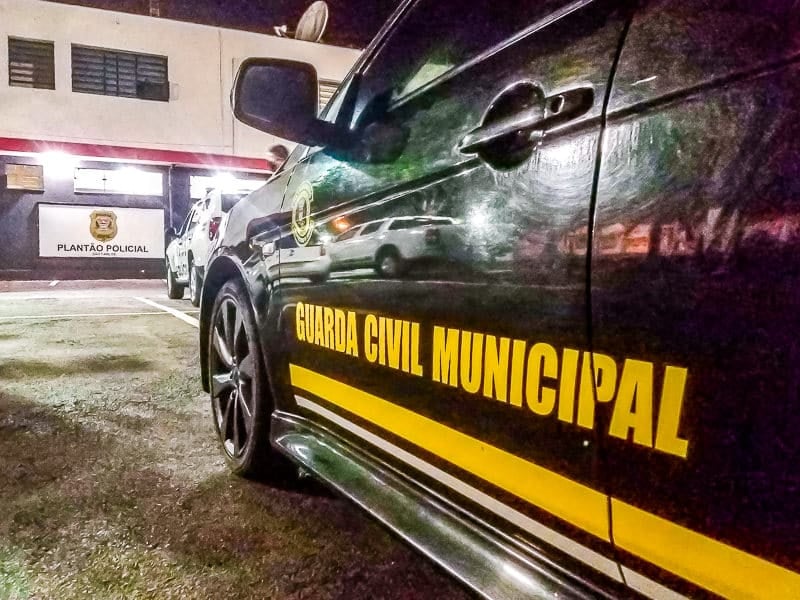 Funileiro é preso acusado de agredir esposa em Ibaté