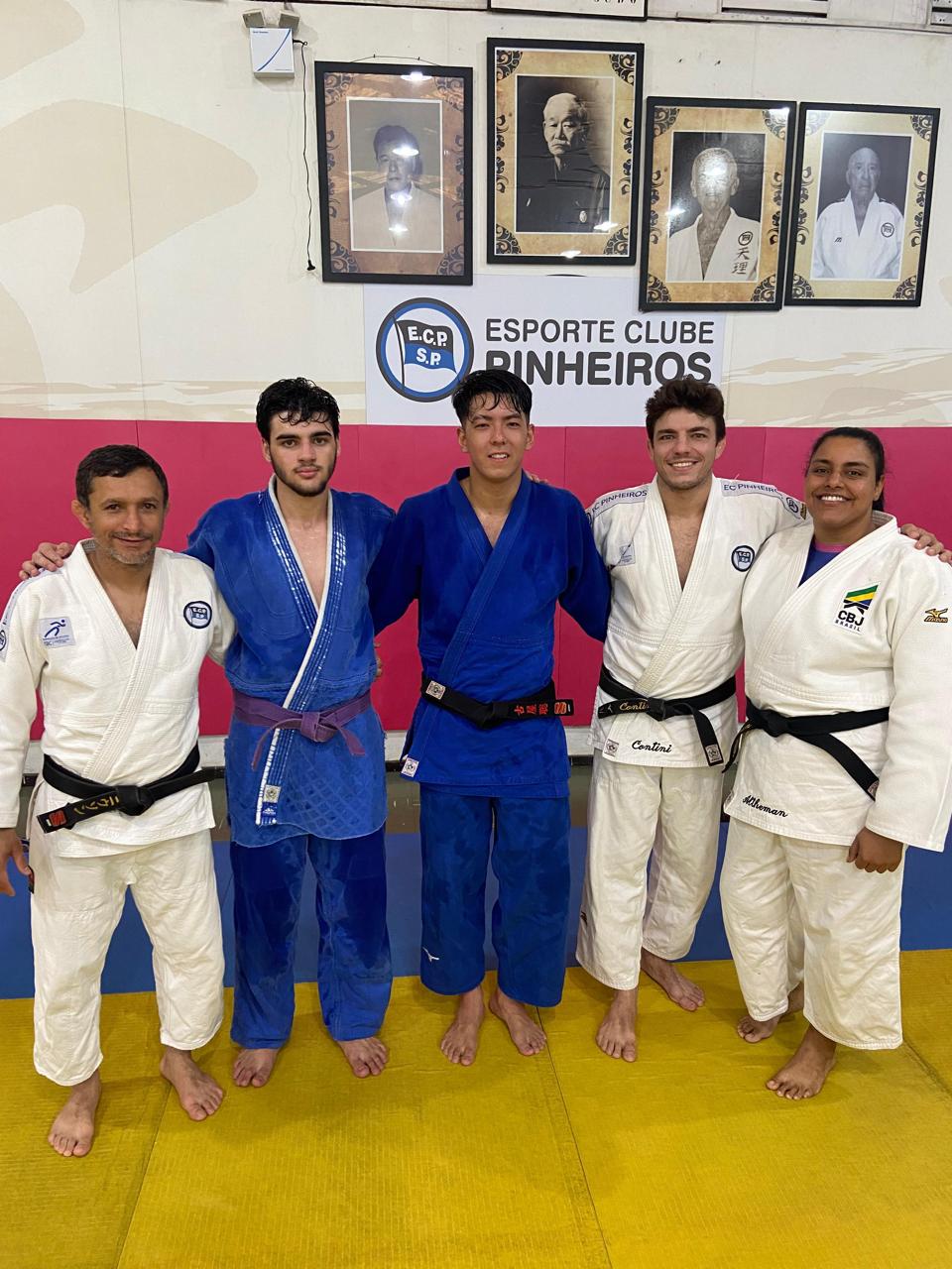 Atletas da Fábrica de Campeões participam de treinamento na E.C. Pinheiros