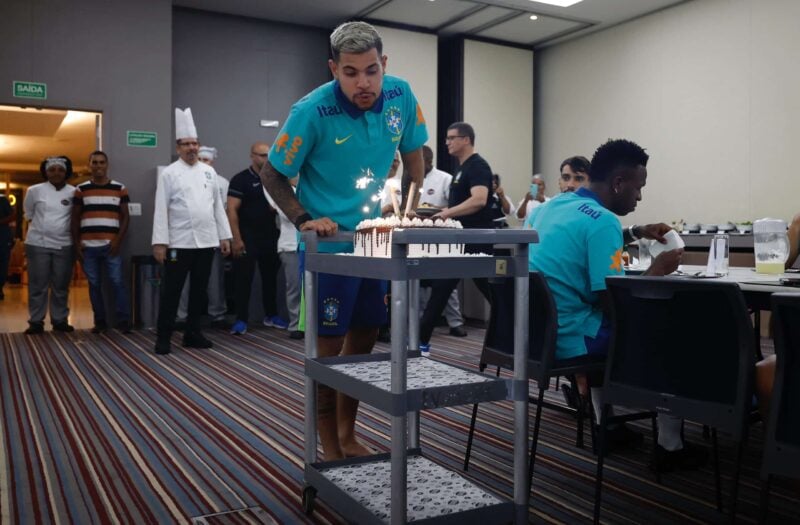 Bruno Guimarães e Dodô celebram aniversário