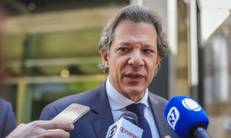 Haddad critica imprensa