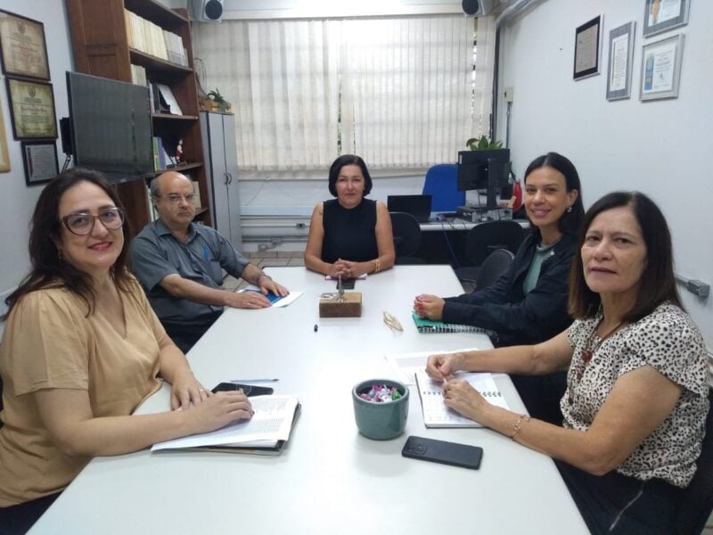 Reunião debateu horário de trabalho