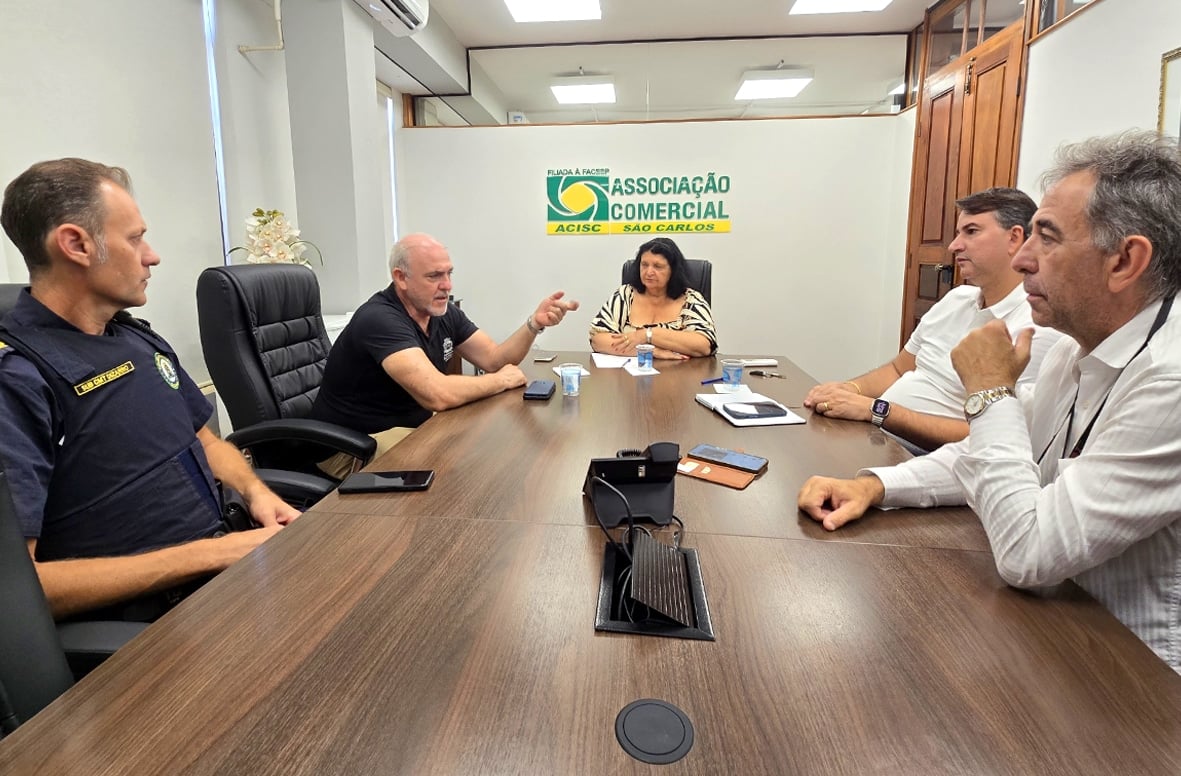 Reunião na ACISC discute reforço na Segurança Pública em Horário Especial do Comércio