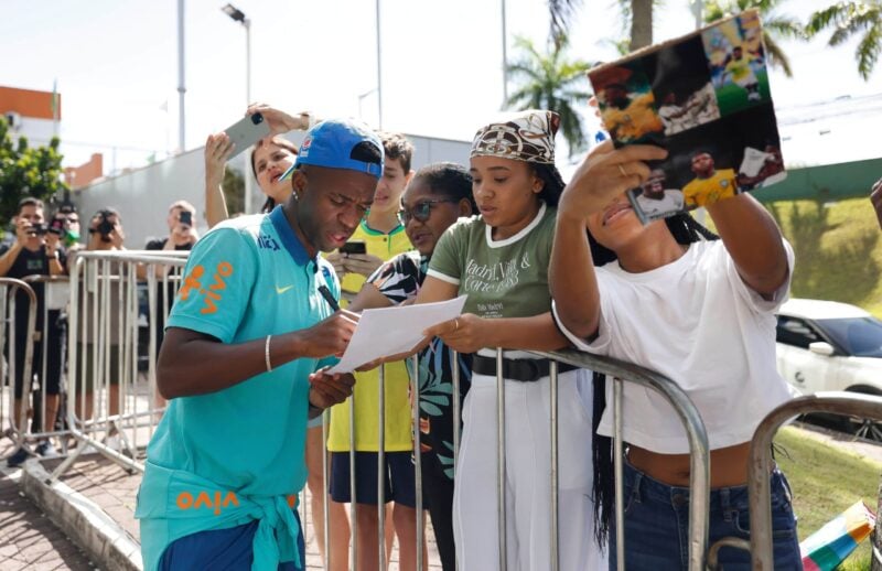 Seleção convoca torcida baiana