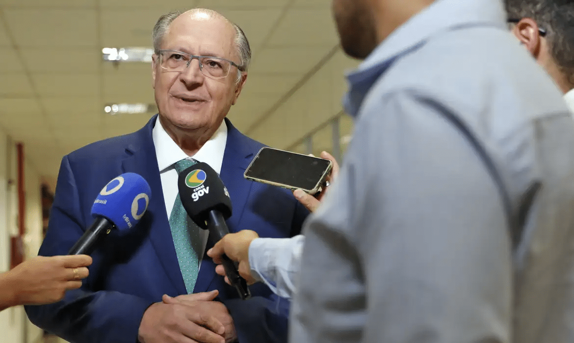 Alckmin: “Proposta vai zerar déficit”