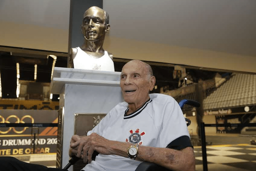 Amaury Pasos morre aos 89 anos