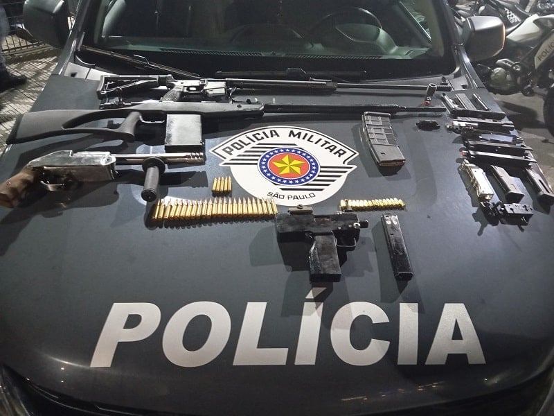 Baep encontra arsenal de guerra no interior de SP