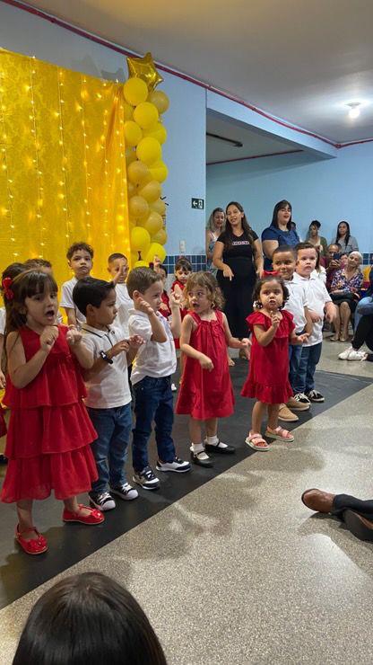 Evento na E.M. Bruna Espósito inicia comemorações de final de ano na Rede Municipal de Ensino