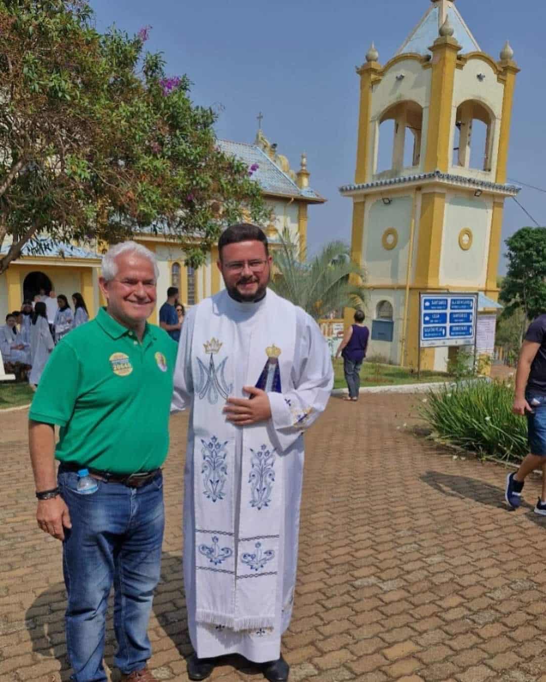 Câmara homenageia Padre Everton