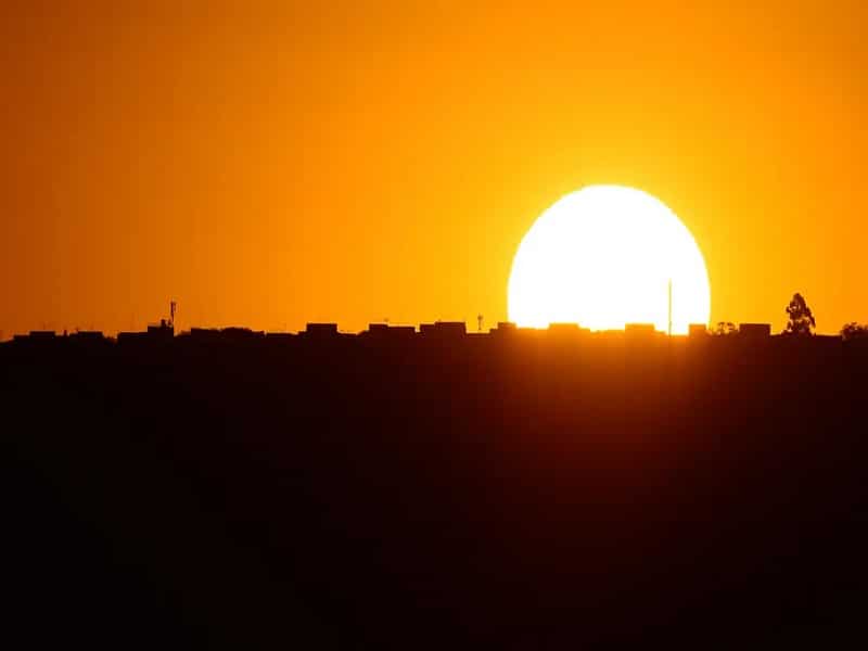 Verão começa hoje e previsão é de menos chuvas na maior parte do país