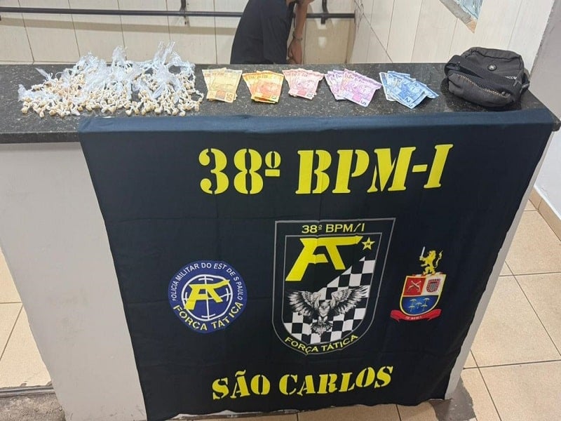 Jovem tenta fugir da PM, mas acaba preso no CDHU