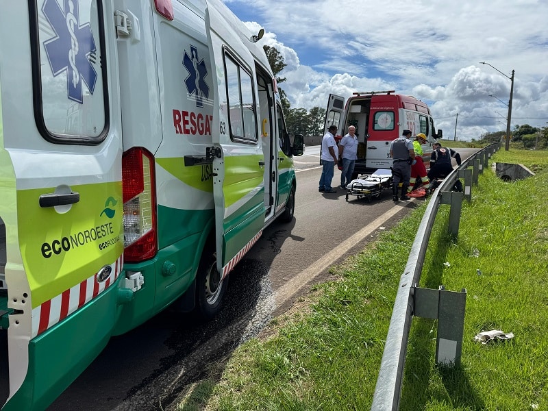 Motociclista fica ferido após acidente na SP-310