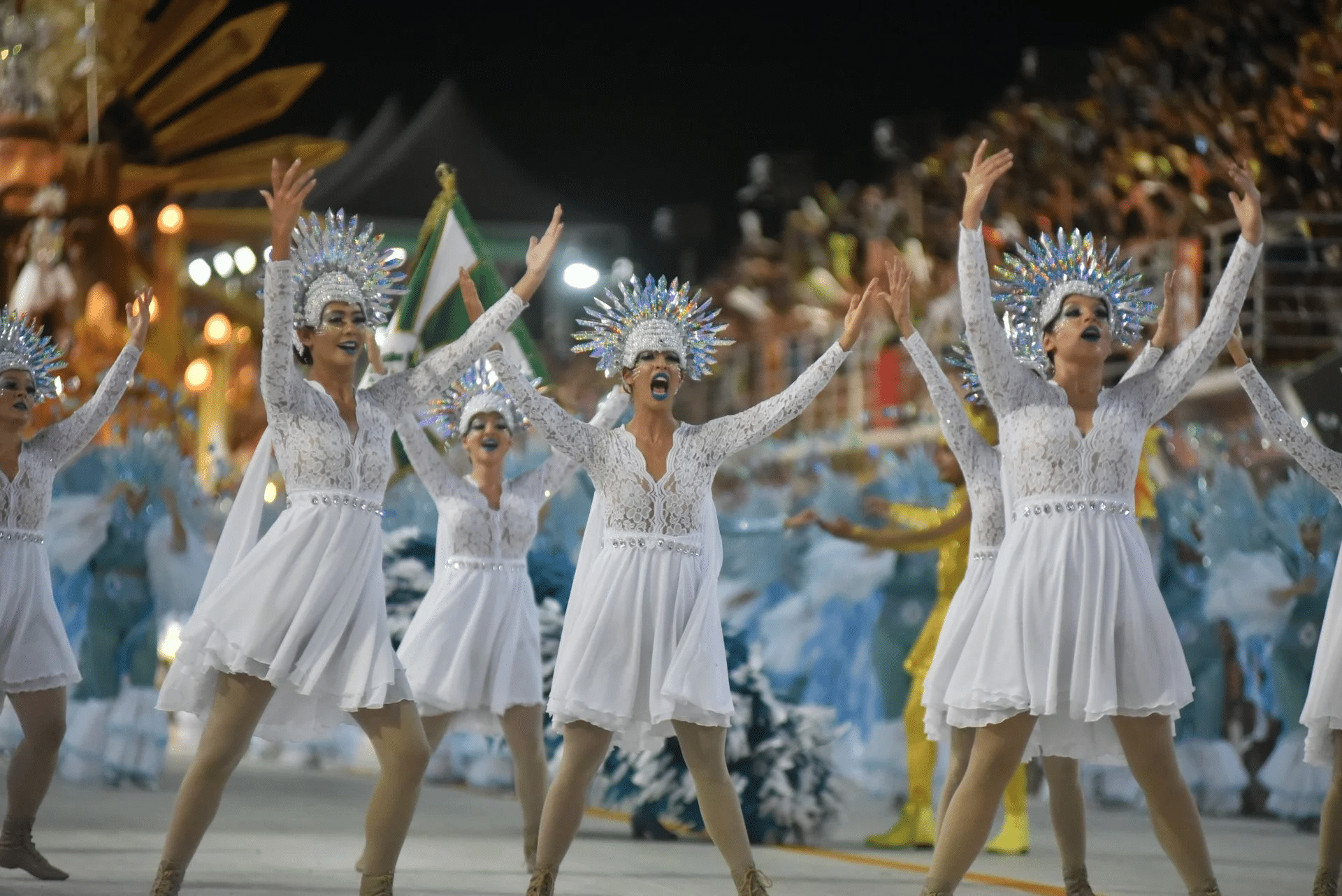 As escolas de Samba atraem boa parte do turismo de Carnaval