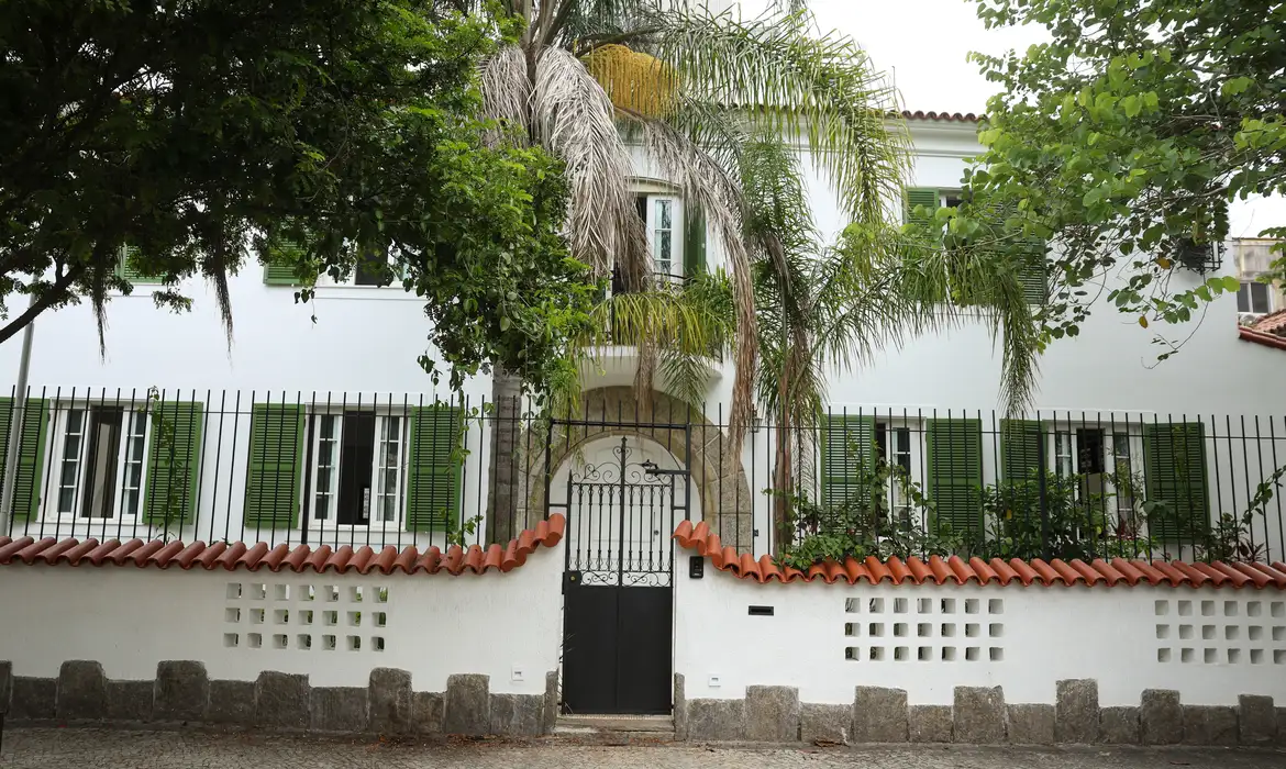 Casa de gravações atrai fãs